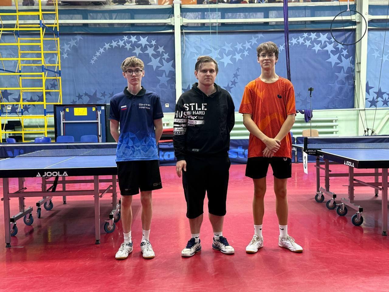 На выходных прошли предновогодние турниры по настольному теннису На выходных прошли предновогодние турниры по настольному теннису