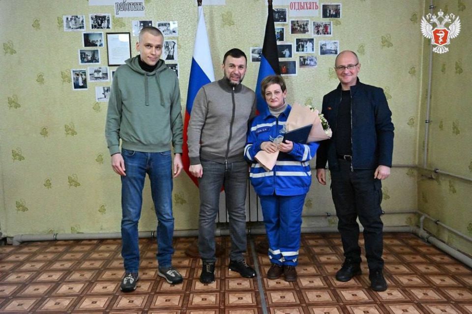 В ДНР поступят пять бронированных автомобилей на станции скорой медицинской помощи В ДНР поступят пять бронированных автомобилей на станции скорой медицинской помощи