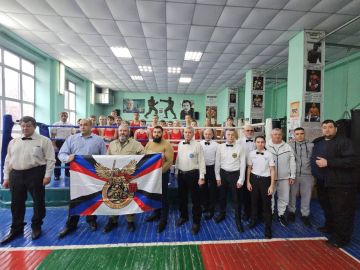 В рамках Декады спорта и здоровья с 9 по 10 января 2026 года в Донецке прошло Первенство ГБУ ДО ДНР СШОР ПО БОКСУ, посвященное Героям-участникам СВО, среди юношей и девушек 13-14, 15-16 лет