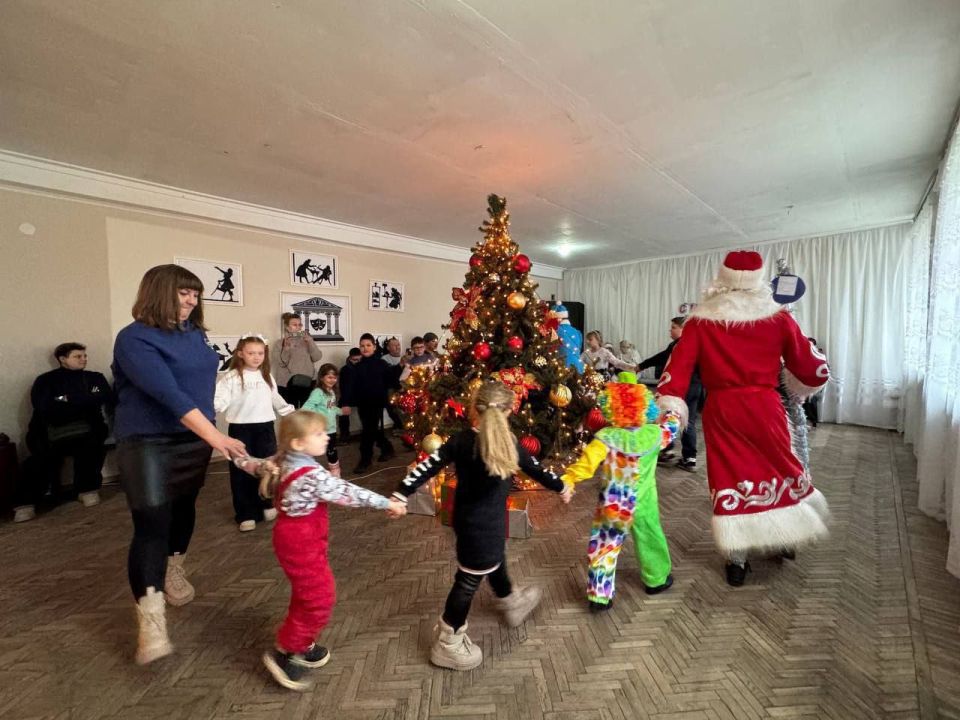 Денис Пушилин: Порядка 200 тысяч юных жителей Республики стали участниками мероприятий, посвященных Новому году и Рождеству Христову Денис Пушилин: Порядка 200 тысяч юных жителей Республики стали участниками мероприятий, посвященных Новому году и Рождеству Христову