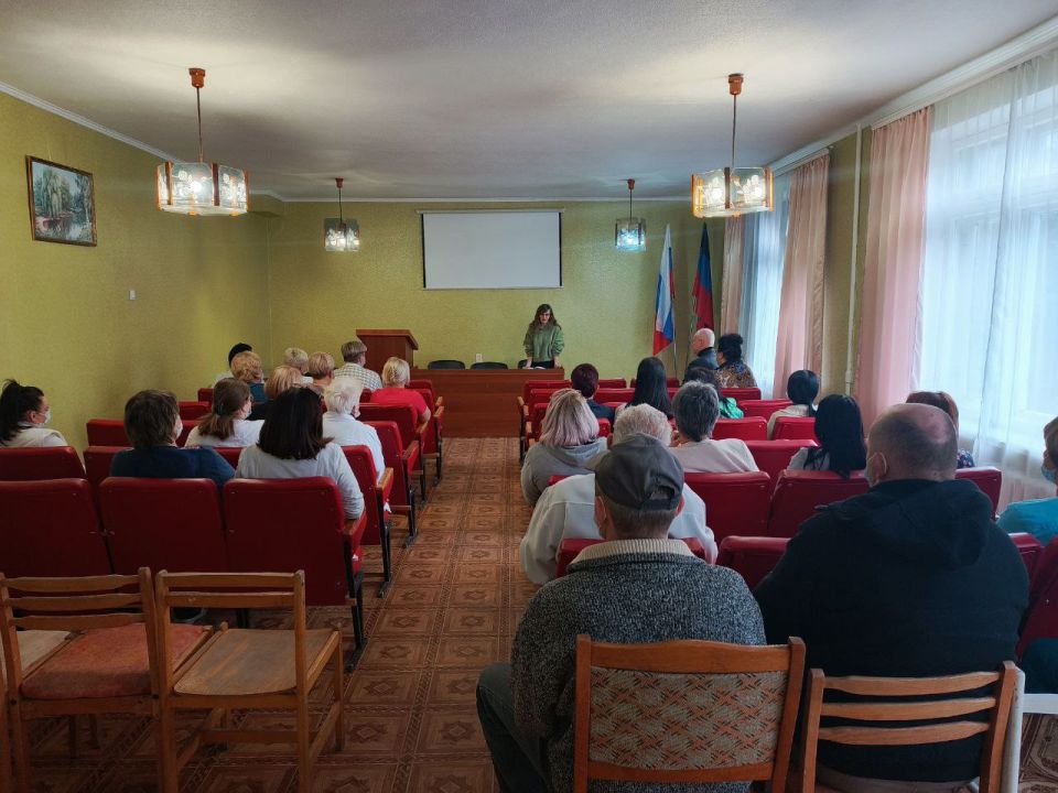 Иван Приходько: В Центрально-Городском районе Горловки прошла встреча с трудовым коллективом Иван Приходько: В Центрально-Городском районе Горловки прошла встреча с трудовым коллективом