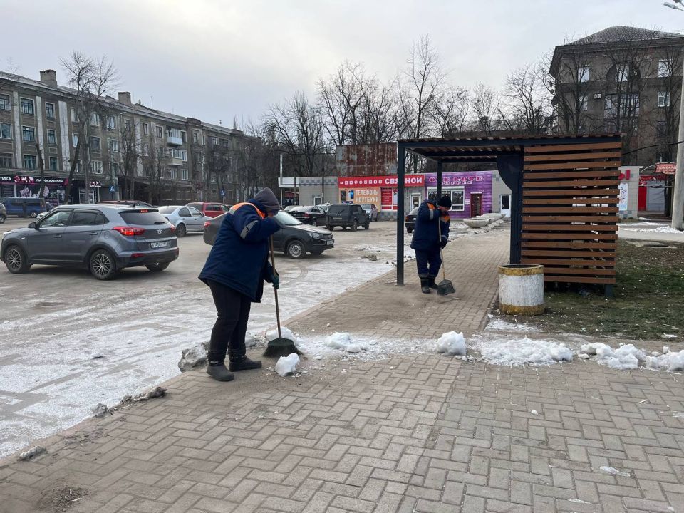 О работе МУП «Простор». Муниципальное унитарное мероприятие «Простор» ежедневно выполняет все необходимые работы по содержанию городских улиц О работе МУП «Простор». Муниципальное унитарное мероприятие «Простор» ежедневно выполняет все необходимые работы по содержанию городских улиц