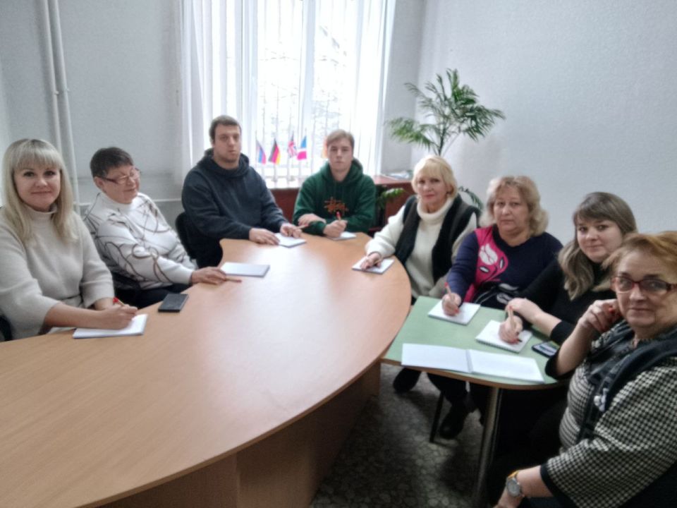 Роман Конев: 15 января 2026 года депутаты Горловского городского совета от фракции «Единая Россия» — Светлана Кочетова и Нелля Якуненко в рамках исполнения поручения Главы Донецкой Народной Республики Дениса Владимировича... Роман Конев: 15 января 2026 года депутаты Горловского городского совета от фракции «Единая Россия» — Светлана Кочетова и Нелля Якуненко в рамках исполнения поручения Главы Донецкой Народной Республики Дениса Владимировича...