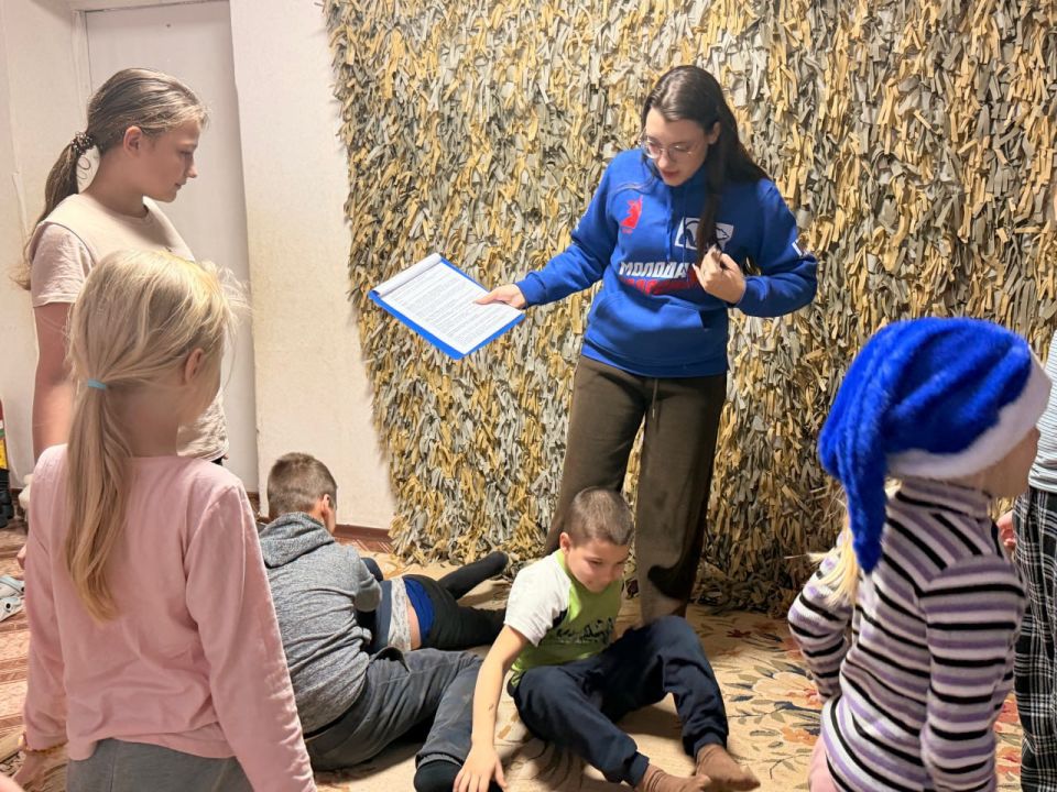 Иван Приходько: В рамках партийного проекта «Старший брат» партии Единая Россия в период рождественских каникул для ребят, оказавшихся в сложной жизненной ситуации, были проведены рождественские утренники, направленные на... Иван Приходько: В рамках партийного проекта «Старший брат» партии Единая Россия в период рождественских каникул для ребят, оказавшихся в сложной жизненной ситуации, были проведены рождественские утренники, направленные на...