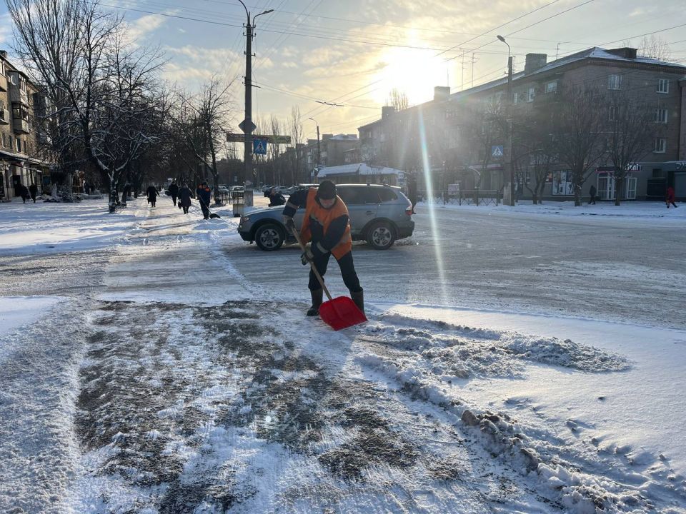 МУП «Простор» ежедневно выполняет все необходимые работы по содержанию городских улиц МУП «Простор» ежедневно выполняет все необходимые работы по содержанию городских улиц