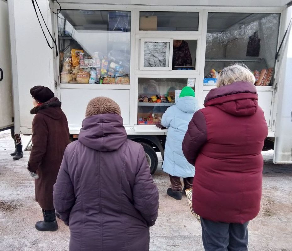 С 14 по 16 января 2026 года осуществлена выездная торговля с использованием автомагазинов в населенных пунктах городских округов Донецк, Горловка, Мариуполь, на территории г С 14 по 16 января 2026 года осуществлена выездная торговля с использованием автомагазинов в населенных пунктах городских округов Донецк, Горловка, Мариуполь, на территории г