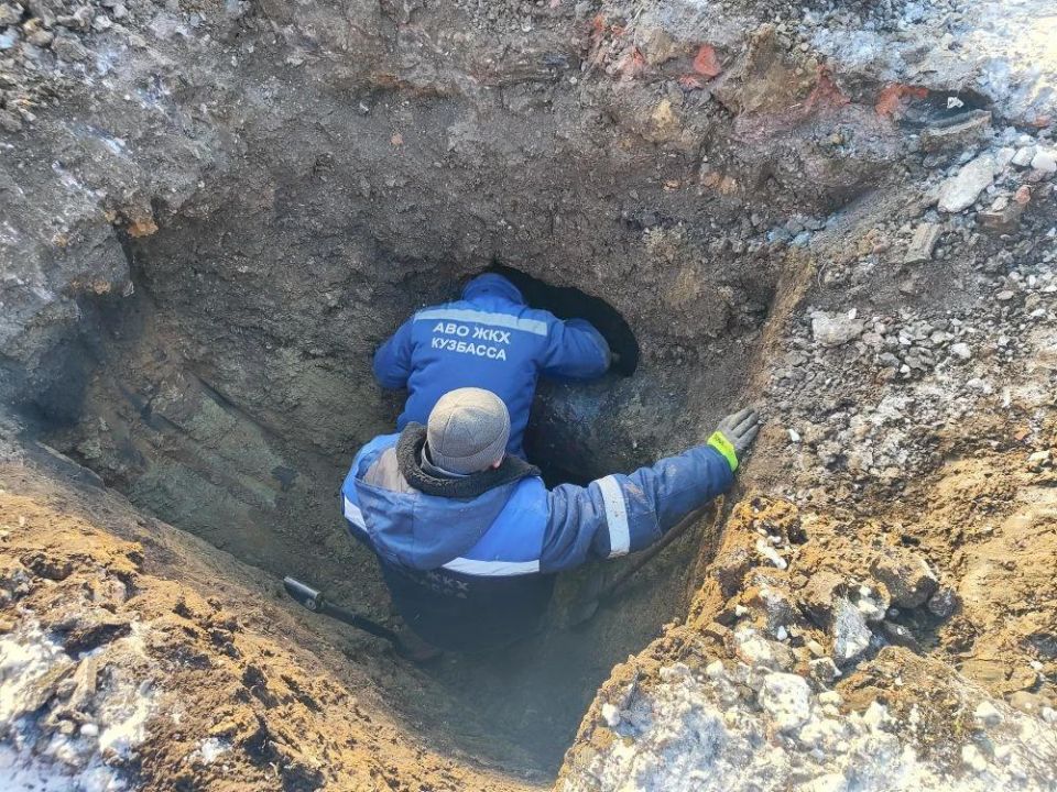 Аварийщики из Кузбасса продолжают работать в Горловке