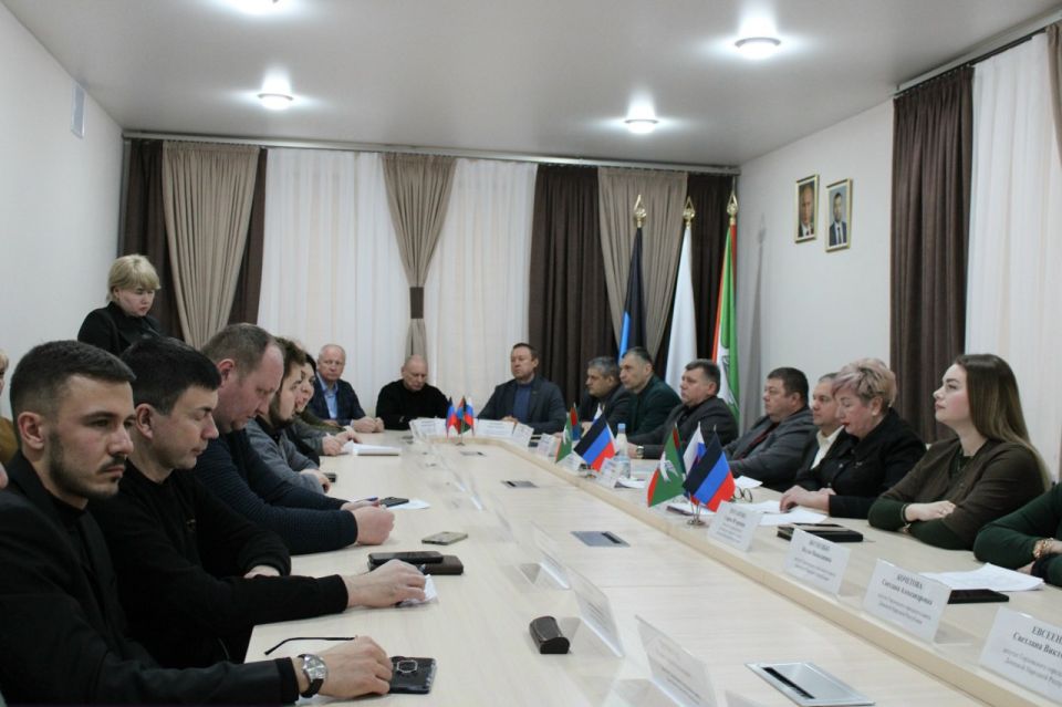 Роман Конев: 23 января 2026 года состоялось пятьдесят девятое очередное заседание Горловского городского совета Донецкой Народной Республики первого созыва под руководством временно исполняющей полномочия председателя... Роман Конев: 23 января 2026 года состоялось пятьдесят девятое очередное заседание Горловского городского совета Донецкой Народной Республики первого созыва под руководством временно исполняющей полномочия председателя...