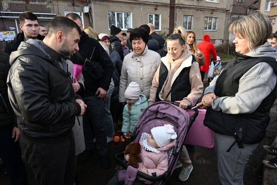 Денис Пушилин: Более 25 тысяч вопросов и проблем, с которыми обращались жители в мой телеграм-помощник в ходе Прямых линий и через другие каналы в прошлом году, решены Денис Пушилин: Более 25 тысяч вопросов и проблем, с которыми обращались жители в мой телеграм-помощник в ходе Прямых линий и через другие каналы в прошлом году, решены