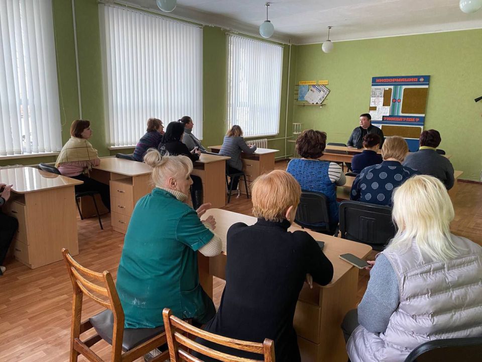 Иван Приходько: В Центрально-Городском районе Горловки прошла встреча с трудовым коллективом Иван Приходько: В Центрально-Городском районе Горловки прошла встреча с трудовым коллективом