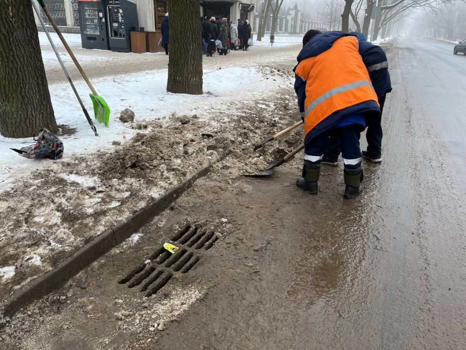 МУП «Простор» ежедневно выполняет все необходимые работы по содержанию городских улиц МУП «Простор» ежедневно выполняет все необходимые работы по содержанию городских улиц