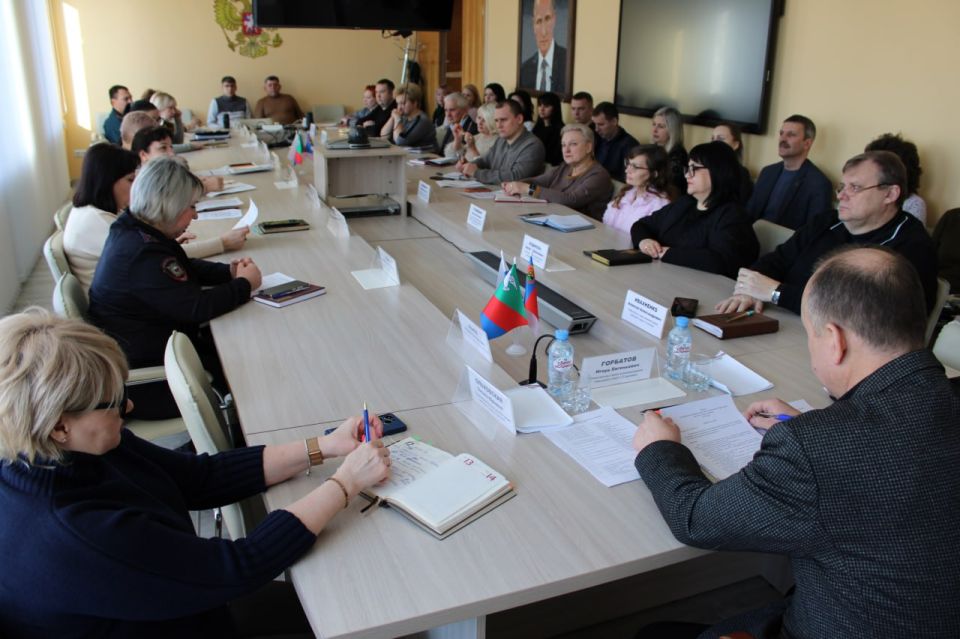 В администрации городского округа Горловка состоялось аппаратное совещание В администрации городского округа Горловка состоялось аппаратное совещание