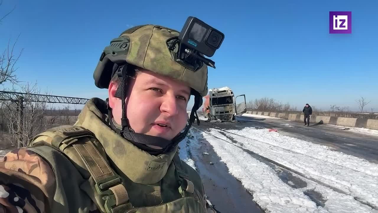 ВСУ нанесли удар FPV-дроном по автоцистерне на Донецкой кольцевой автодороге
