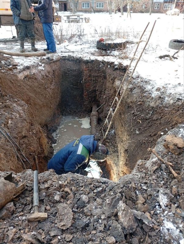 Кузбасские специалисты участвуют в восстановлении и обеспечении стабильного водоснабжения Горловки Кузбасские специалисты участвуют в восстановлении и обеспечении стабильного водоснабжения Горловки