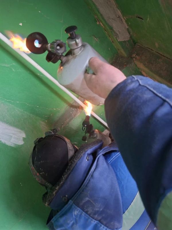 Кузбасс помогает восстанавливать коммунальные сети Горловки Кузбасс помогает восстанавливать коммунальные сети Горловки