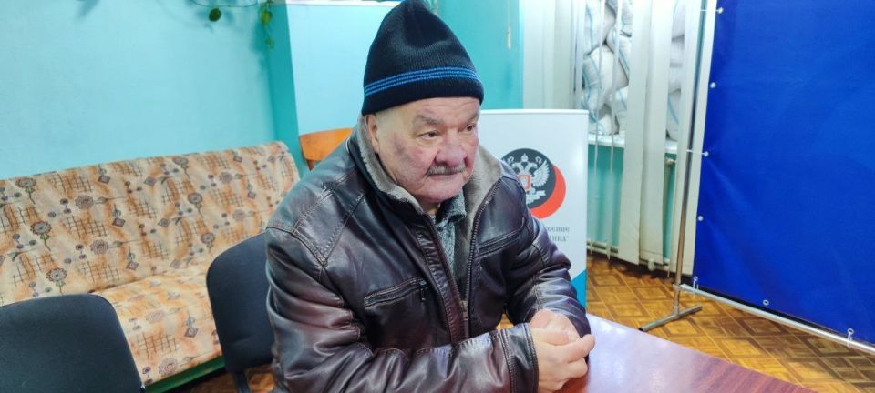 Роман Конев: 3 февраля 2026 года состоялся приём граждан депутатом Горловского городского совета Донецкой Народной Республики первого созыва Неллей Якуненко в Общественной приёмной местного отделения Всероссийской... Роман Конев: 3 февраля 2026 года состоялся приём граждан депутатом Горловского городского совета Донецкой Народной Республики первого созыва Неллей Якуненко в Общественной приёмной местного отделения Всероссийской...