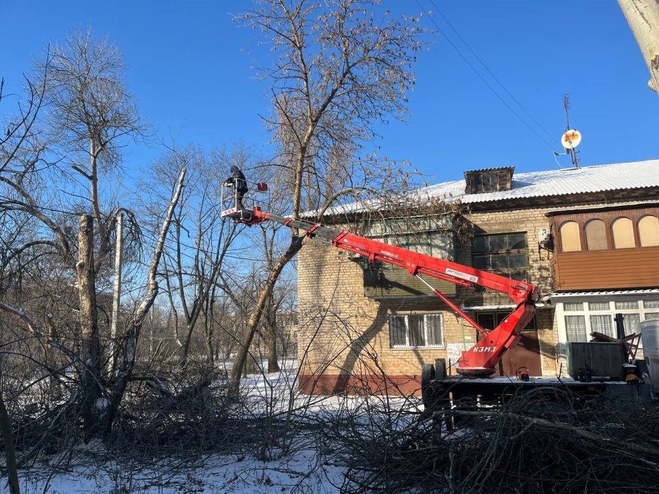 О работе МУП «Простор». Муниципальное унитарное мероприятие «Простор» ежедневно выполняет все необходимые работы по содержанию городских улиц