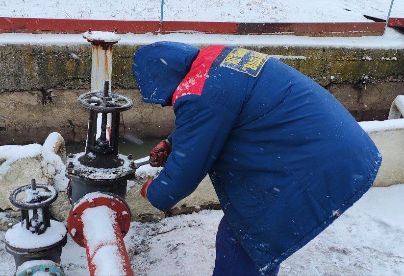 Специалисты устранили более 300 аварийных ситуаций на водопроводных и канализационных сетях г.Горловка Специалисты устранили более 300 аварийных ситуаций на водопроводных и канализационных сетях г.Горловка