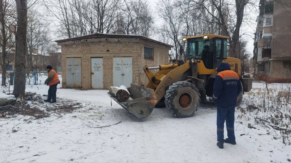МУП «Простор» ежедневно выполняет все необходимые работы по содержанию городских улиц МУП «Простор» ежедневно выполняет все необходимые работы по содержанию городских улиц