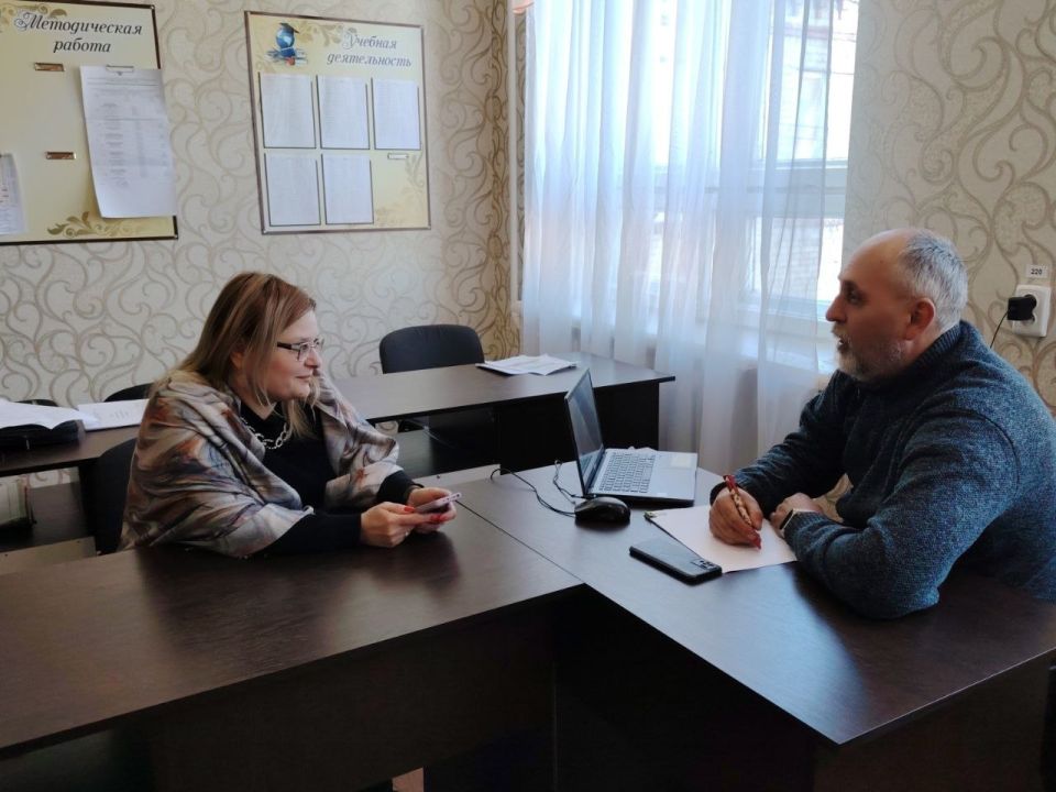 Роман Конев: 10 февраля 2026 года состоялся приём граждан депутатом Горловского городского совета Донецкой Народной Республики первого созыва Олегом Сладкевичем Роман Конев: 10 февраля 2026 года состоялся приём граждан депутатом Горловского городского совета Донецкой Народной Республики первого созыва Олегом Сладкевичем