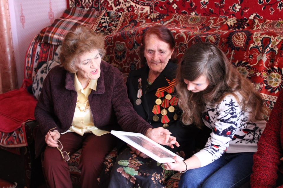 Свой 104-й День рождения отметила жительница Горловки, труженик тыла, Екатерина Ивановна Озерова Свой 104-й День рождения отметила жительница Горловки, труженик тыла, Екатерина Ивановна Озерова