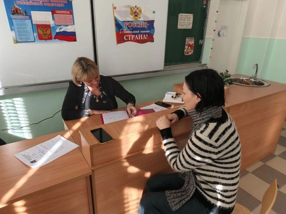 Роман Конев: 10 февраля 2026 года состоялся приём граждан депутатом Горловского городского совета Донецкой Народной Республики первого созыва Олегом Сладкевичем Роман Конев: 10 февраля 2026 года состоялся приём граждан депутатом Горловского городского совета Донецкой Народной Республики первого созыва Олегом Сладкевичем