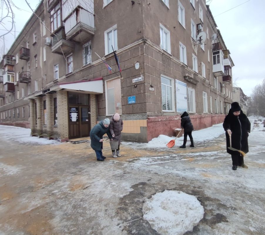 Иван Приходько: В Центрально-Городском районе Горловки продолжается масштабный партийный проект Единой России «Городская среда» Иван Приходько: В Центрально-Городском районе Горловки продолжается масштабный партийный проект Единой России «Городская среда»