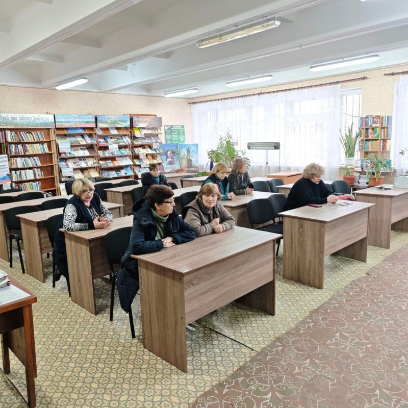 Роман Конев: 12 февраля 2026 года депутат Горловского городского совета Донецкой Народной Республики Армен Тамразян подвел итог своей депутатской деятельности за 2025 год Роман Конев: 12 февраля 2026 года депутат Горловского городского совета Донецкой Народной Республики Армен Тамразян подвел итог своей депутатской деятельности за 2025 год