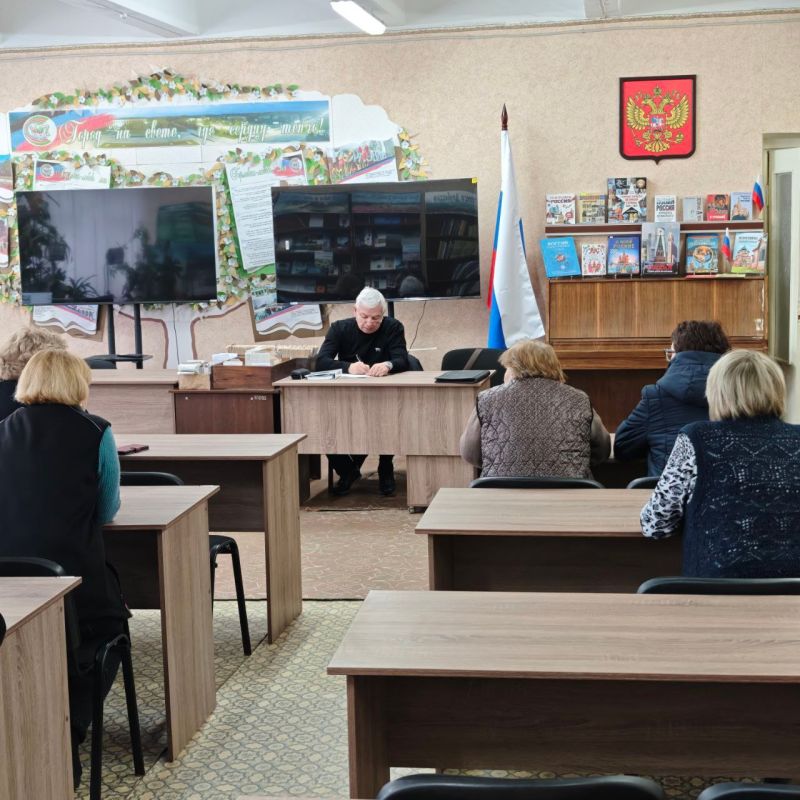 Роман Конев: 12 февраля 2026 года депутат Горловского городского совета Донецкой Народной Республики Армен Тамразян подвел итог своей депутатской деятельности за 2025 год Роман Конев: 12 февраля 2026 года депутат Горловского городского совета Донецкой Народной Республики Армен Тамразян подвел итог своей депутатской деятельности за 2025 год