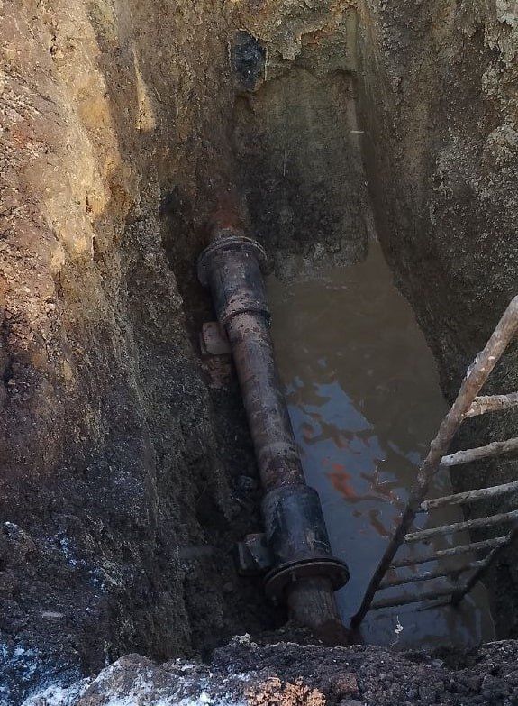 Специалисты продолжают работать над восстановлением коммунальной инфраструктуры в Горловке Специалисты продолжают работать над восстановлением коммунальной инфраструктуры в Горловке