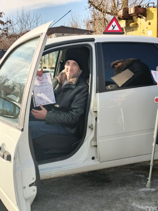 Ветераны-адресаты филиала фонда «Защитники Отечества» в ДНР продолжают проходить курс по вождению авто с ручным управлением Ветераны-адресаты филиала фонда «Защитники Отечества» в ДНР продолжают проходить курс по вождению авто с ручным управлением