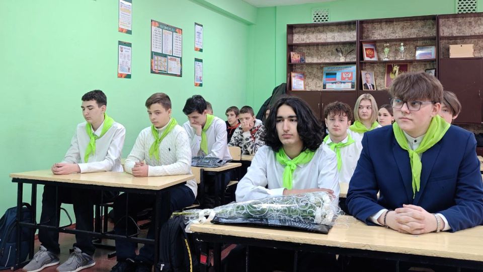 Урок мужества с участием женщины-ветерана в рамках проекта «Служу Отечеству» Урок мужества с участием женщины-ветерана в рамках проекта «Служу Отечеству»