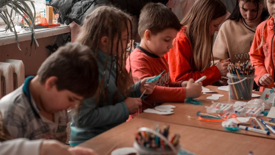 Теплая масленица. 20 февраля доброслужащие совместно с активистами движения «Движение Первых» посетили социальный центр в рамках акции «Тёплая Масленица» Теплая масленица. 20 февраля доброслужащие совместно с активистами движения «Движение Первых» посетили социальный центр в рамках акции «Тёплая Масленица»