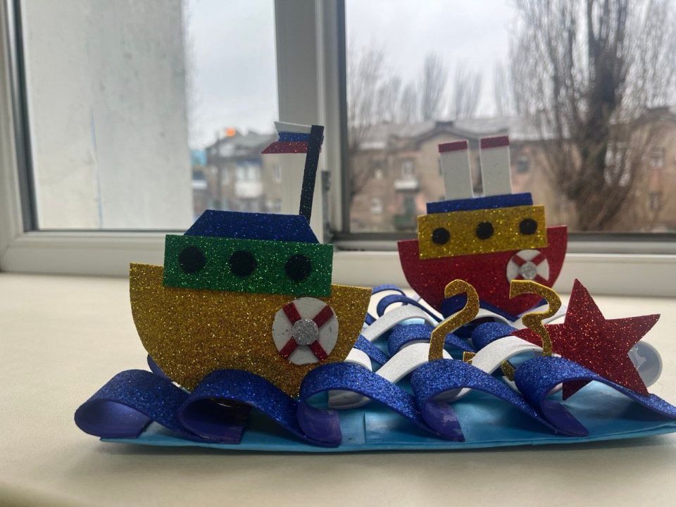 В Горловке проходит городской фестиваль творческих работ «Защитники Отечества» В Горловке проходит городской фестиваль творческих работ «Защитники Отечества»