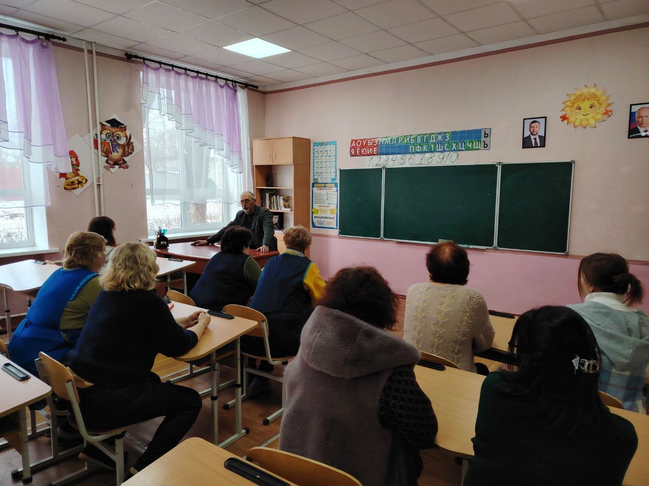 24 февраля 2026 года депутаты Горловского городского совета от фракции «Единая Россия» — Роман Конев, Наталия Ботвина, Олег Сладкевич, Максим Лебедев, Эдуард Полепкин, Елена Кузьмина, Сергей Медведев, Игорь Толкачёв... 24 февраля 2026 года депутаты Горловского городского совета от фракции «Единая Россия» — Роман Конев, Наталия Ботвина, Олег Сладкевич, Максим Лебедев, Эдуард Полепкин, Елена Кузьмина, Сергей Медведев, Игорь Толкачёв...