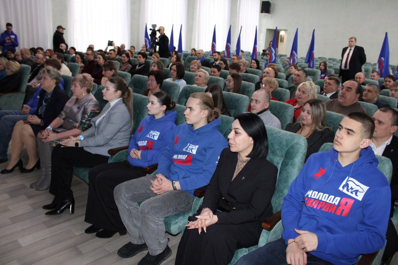 Иван Приходько: В Горловке состоялся муниципальный отчетный форум «Возрождаем Донбасс вместе с Единой Россией» Иван Приходько: В Горловке состоялся муниципальный отчетный форум «Возрождаем Донбасс вместе с Единой Россией»