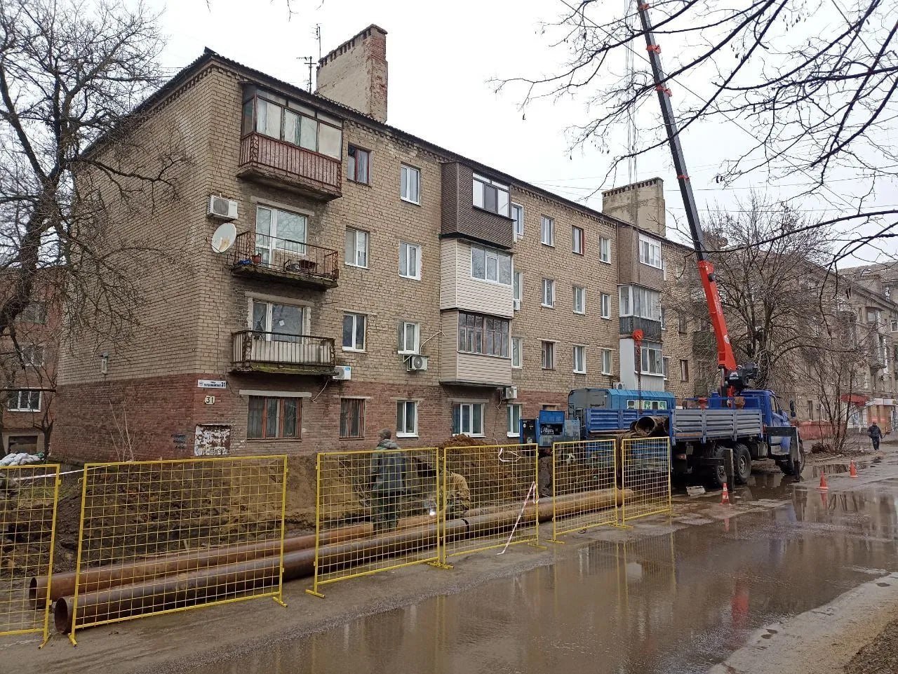 Иван Приходько: Объединёнными усилиями специалистов ГУП ДНР «Вода Донбасса» и экспертов из Кузбасса продолжается работа по обеспечению бесперебойной подачи воды в Горловку Иван Приходько: Объединёнными усилиями специалистов ГУП ДНР «Вода Донбасса» и экспертов из Кузбасса продолжается работа по обеспечению бесперебойной подачи воды в Горловку