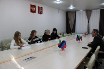 3 марта 2026 года депутаты Горловского городского совета от фракции «Единая Россия» – Роман Конев, Олег Сладкевич, Максим Лебедев, Эдуард Полепкин провели встречи с населением