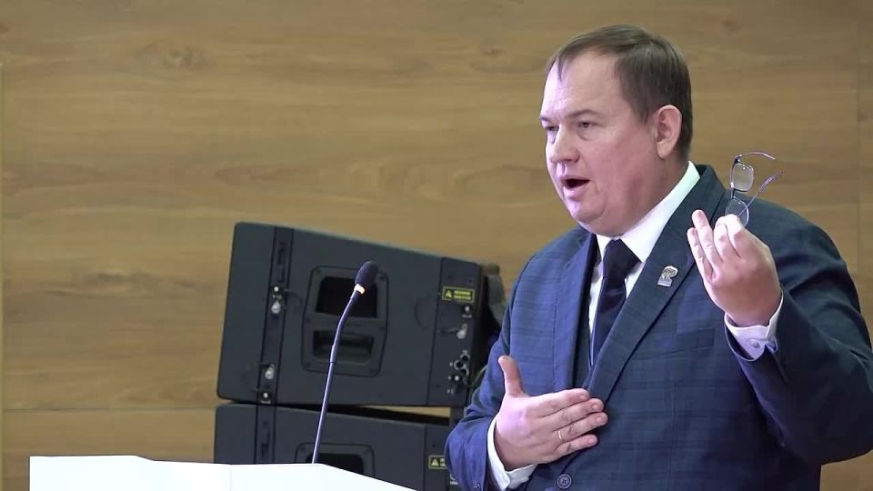 Денис Пушилин: На большом республиканском форуме в Донецке подвели итоги реализации Народной программы Единой России за три года и дали старт формированию новой редакции документа