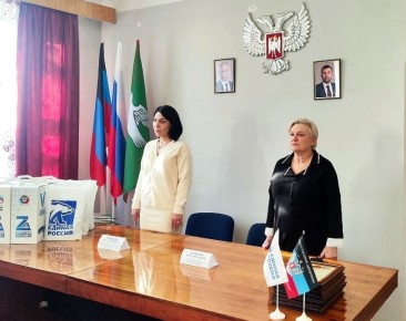 Иван Приходько: В Калининском районе Горловки прошло чествование сотрудников сферы ЖКХ