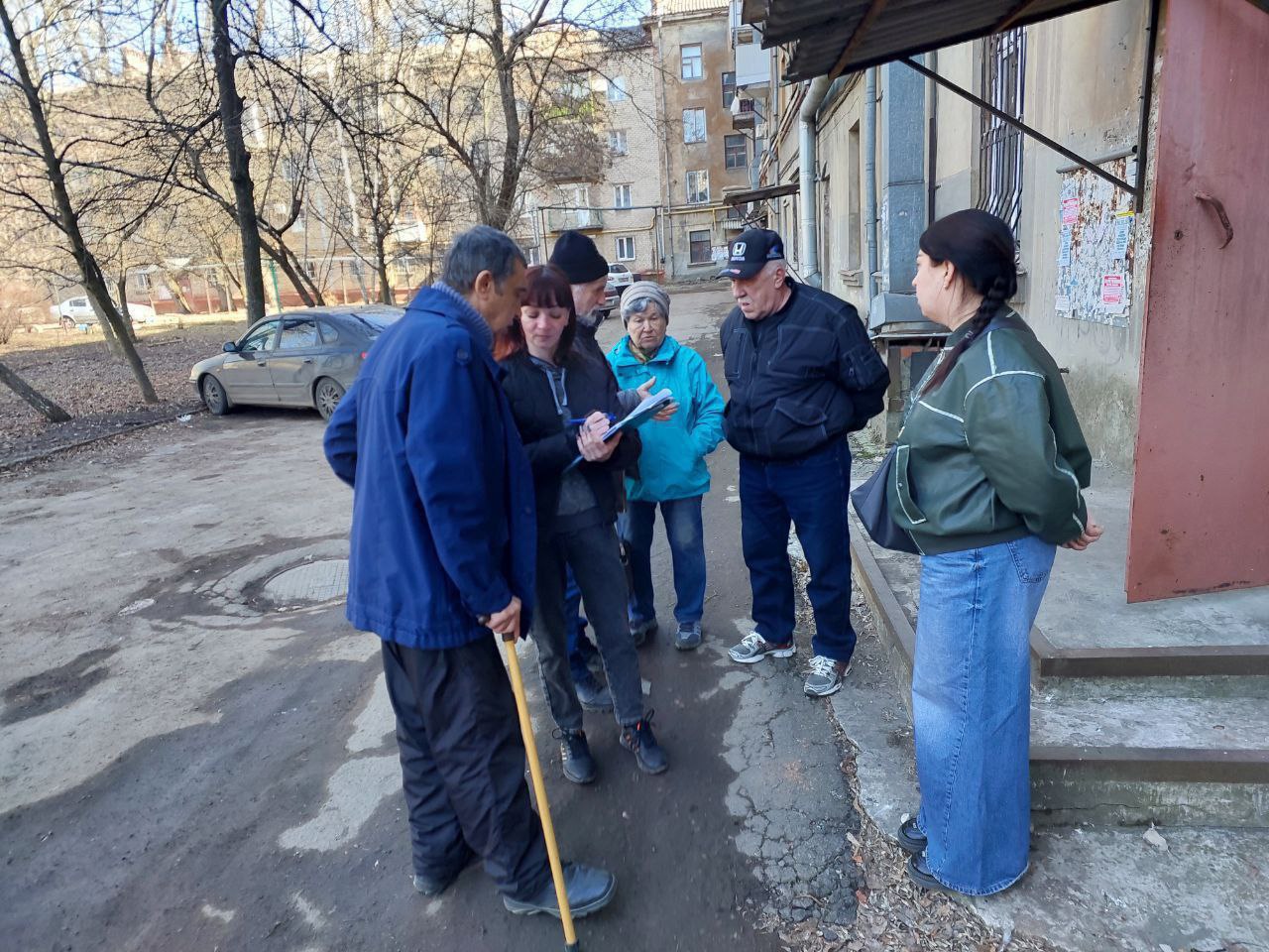 Иван Приходько: В Центрально -Городском районе Горловки продолжается реализация проекта «Управдом» Иван Приходько: В Центрально -Городском районе Горловки продолжается реализация проекта «Управдом»