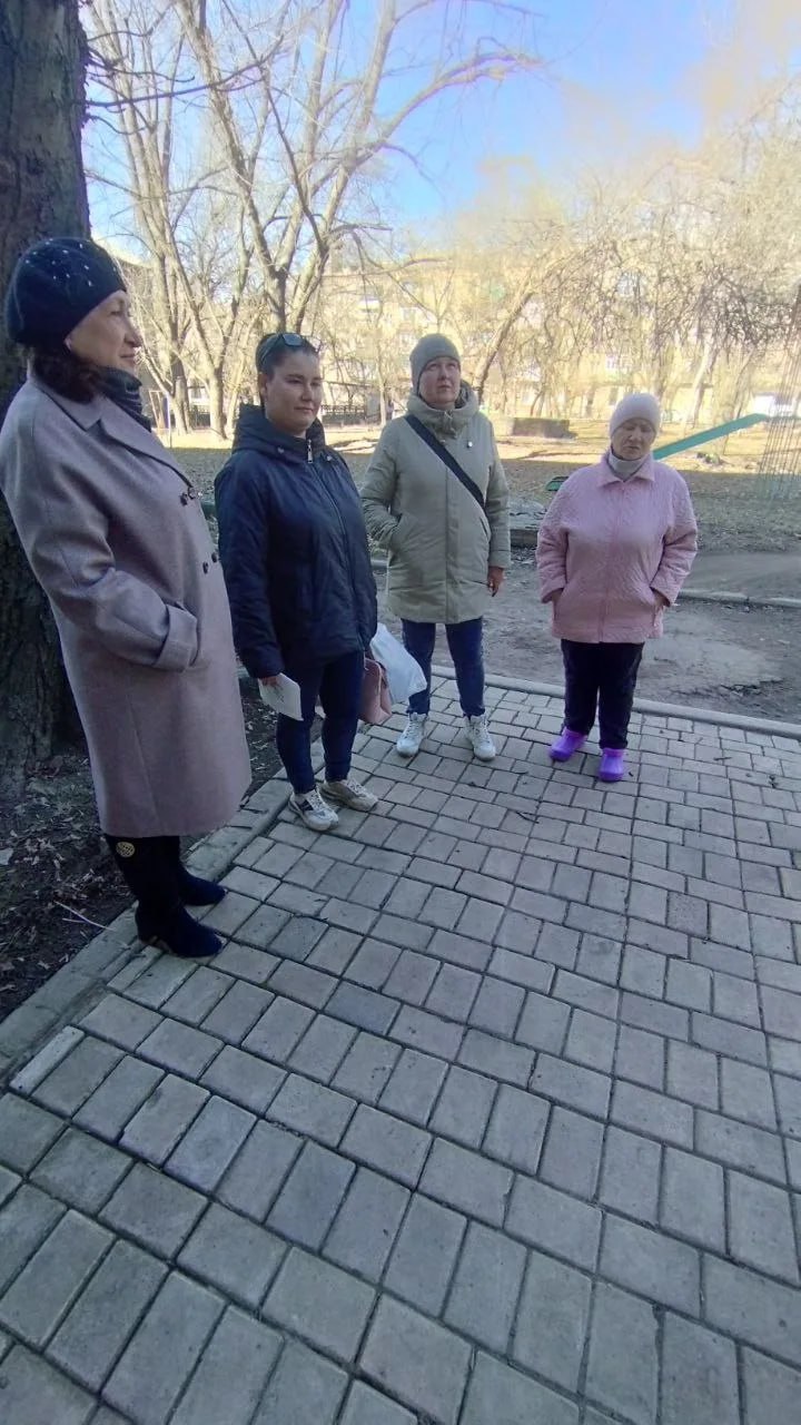 Роман Конев: В Горловке, в Центрально-Городском районе, состоялись встречи с жителями в рамках проекта «Управдом» от «Единой России» Роман Конев: В Горловке, в Центрально-Городском районе, состоялись встречи с жителями в рамках проекта «Управдом» от «Единой России»