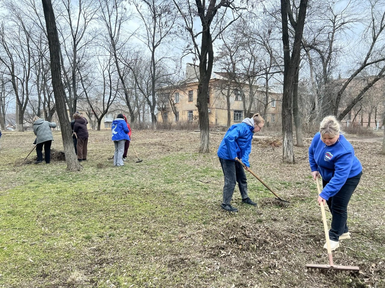 Иван Приходько: В Центрально-Городском районе Горловки продолжается реализация партийного проекта «Городская среда» Иван Приходько: В Центрально-Городском районе Горловки продолжается реализация партийного проекта «Городская среда»