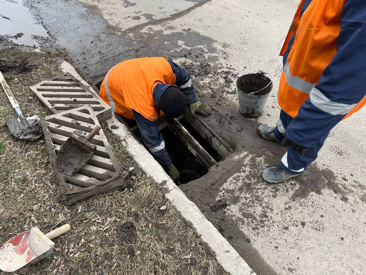 МУП «Простор» ежедневно выполняет все необходимые работы по содержанию городских улиц МУП «Простор» ежедневно выполняет все необходимые работы по содержанию городских улиц