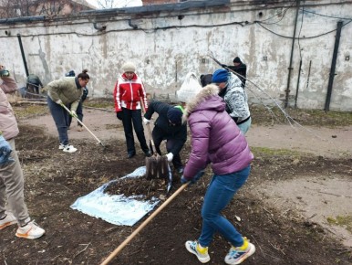 В Центрально-Городском районе Горловки состоялся субботник