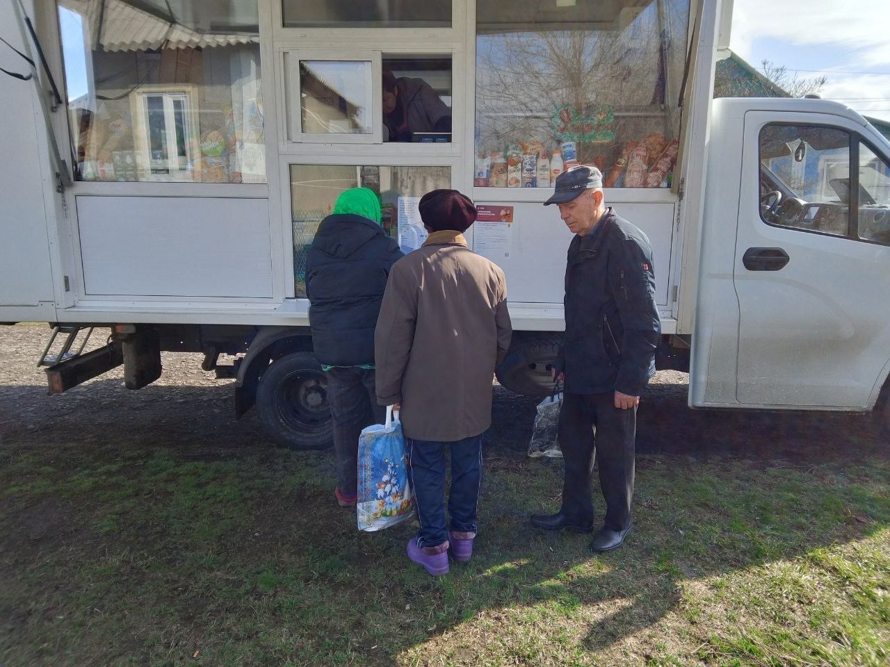 С 18 по 19 марта 2026 года осуществлена выездная торговля с использованием автомагазинов в населенных пунктах городских округов Донецк, Горловка, Мариуполь, на территории