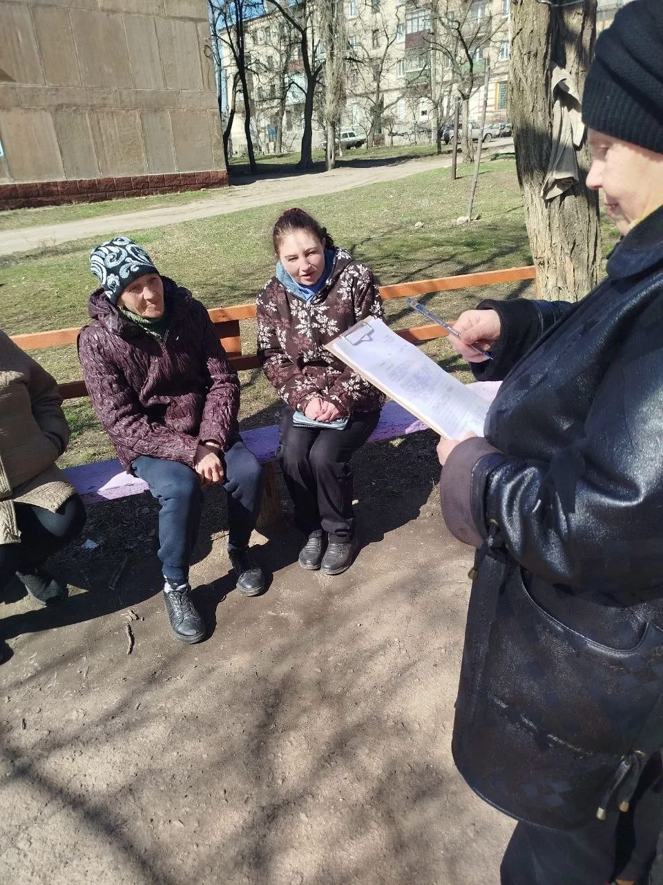 Роман Конев: В Горловке, в Калининском районе, представители местной Управы и Единого регионального фонда управления многоквартирными домами ДНР провели очередную встречу с жильцами Роман Конев: В Горловке, в Калининском районе, представители местной Управы и Единого регионального фонда управления многоквартирными домами ДНР провели очередную встречу с жильцами