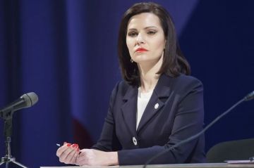 Иван Приходько: От имени жителей Города воинской славы и трудовой доблести Горловки и от себя лично поздравляю Заслуженного деятеля искусств Российской Федерации, генерального директора-художественного руководителя Донецкого...