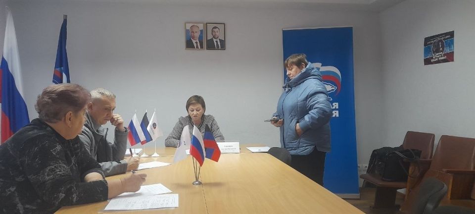Роман Конев: 26 марта 2026 года депутаты Горловского городского совета от фракции «Единая Россия» – Светлана Евсеенко, Нелля Якуненко провели встречи с жителями города Роман Конев: 26 марта 2026 года депутаты Горловского городского совета от фракции «Единая Россия» – Светлана Евсеенко, Нелля Якуненко провели встречи с жителями города