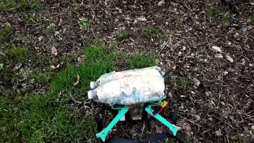 Украинский дрон, подавленный "Куполом Донбасса", нашли на дереве в Горловке